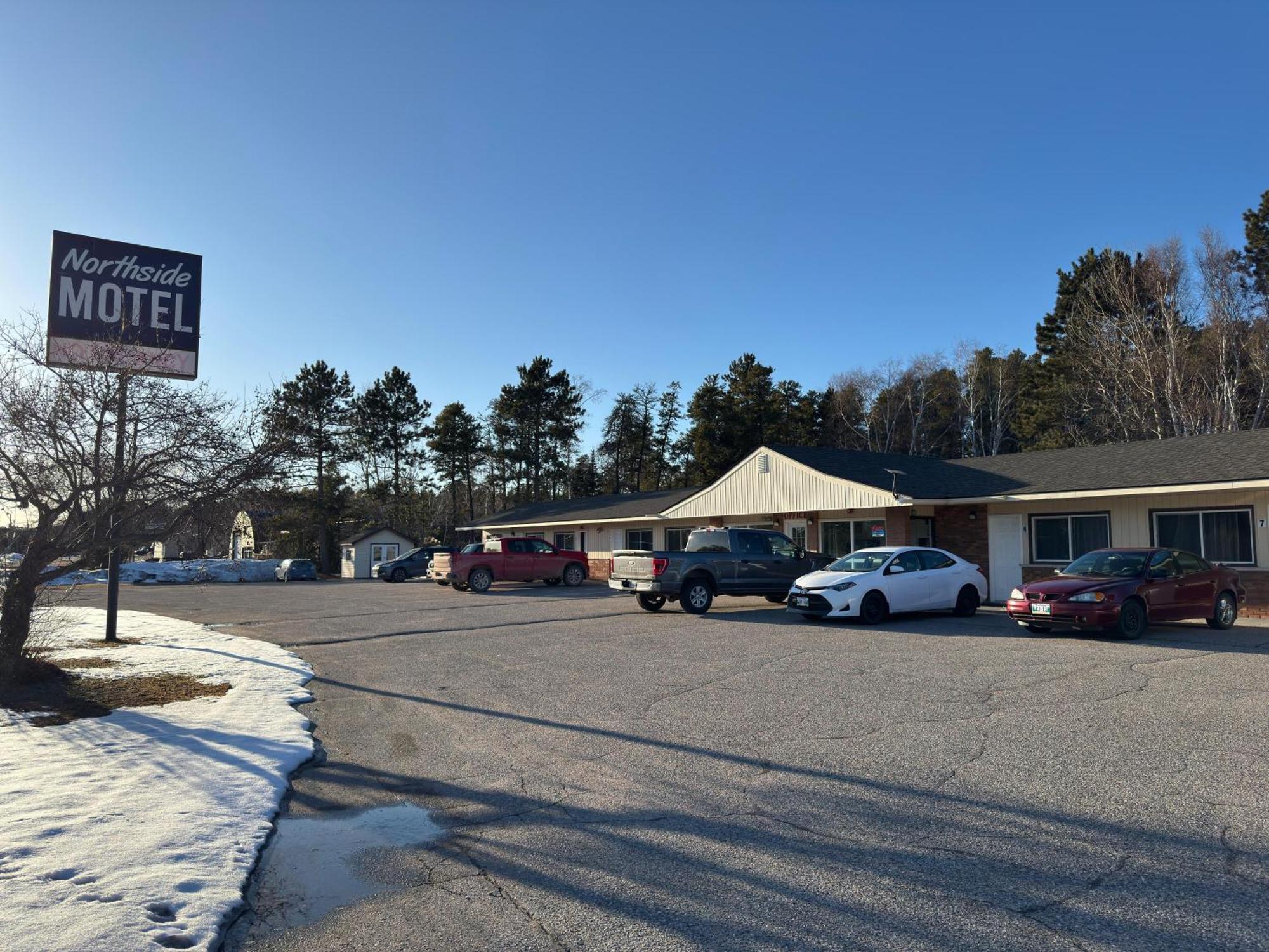 Northside Motel Vermilion Bay Exterior photo